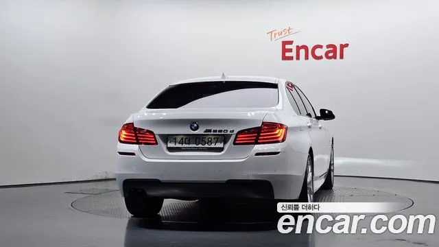 BMW 5-Series 2015 thumb 3