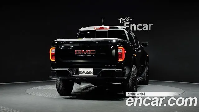 GMC Canyon 2026 thumb 3