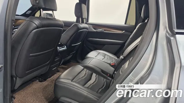 Cadillac XT6 2020 thumb 11
