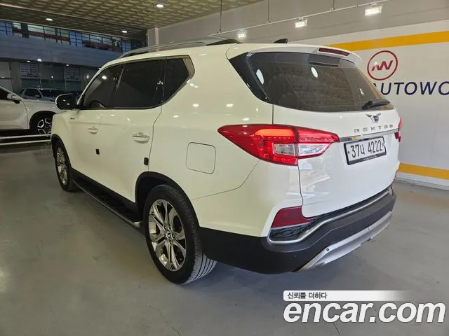KG_Mobility_Ssangyong Rexton 2018 thumb 4