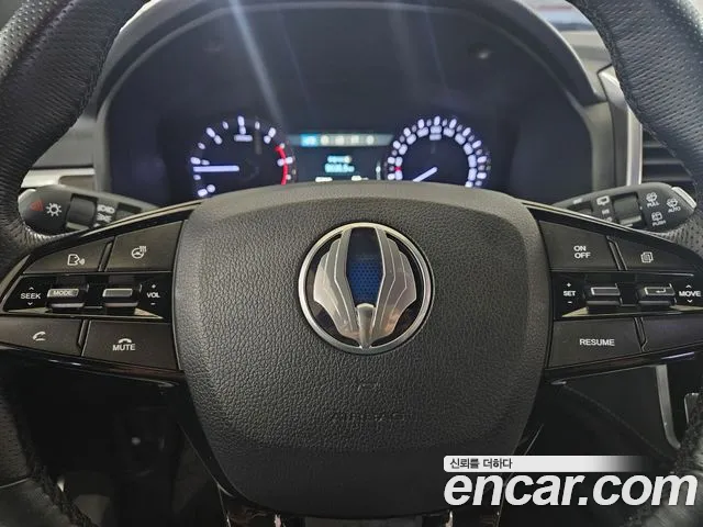 KG_Mobility_Ssangyong Rexton 2018 thumb 8