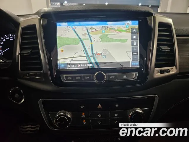 KG_Mobility_Ssangyong Rexton 2018 thumb 9