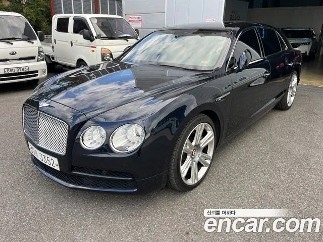 Bentley Flying Spur 2018 thumb 6