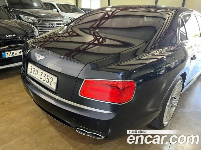 Bentley Flying Spur 2018 thumb 9
