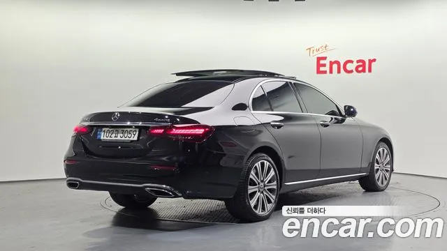 Mercedes-Benz E-Класс 2021 thumb 2