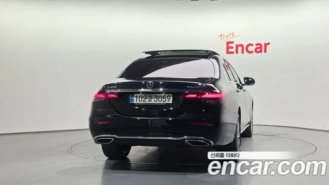 Mercedes-Benz E-Класс 2021 thumb 4