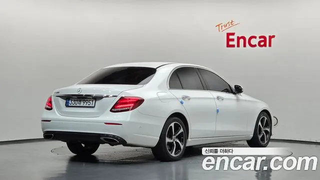 Mercedes-Benz E-Класс 2019 thumb 2