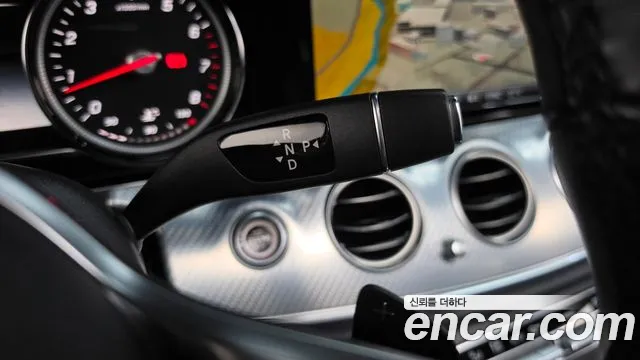 Mercedes-Benz E-Класс 2019 thumb 9