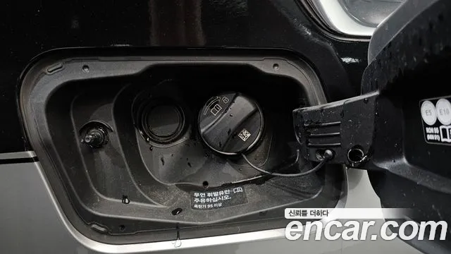 BMW 7-Series 2024 thumb 11