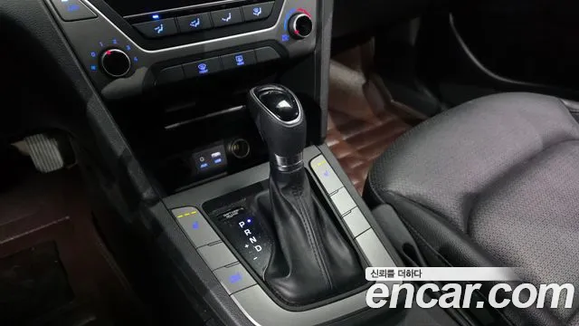 Hyundai Avante 2018 thumb 9