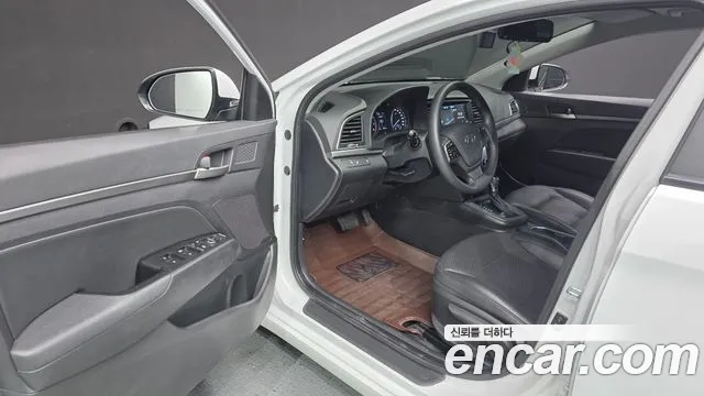Hyundai Avante 2018 thumb 10