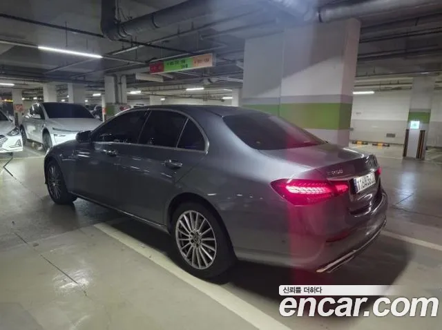 Mercedes-Benz E-Класс 2023 thumb 3