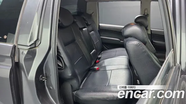 KG_Mobility_Ssangyong KORANDO 2013 thumb 11
