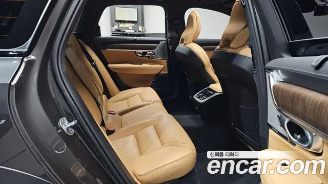 Volvo V90 2024 thumb 11