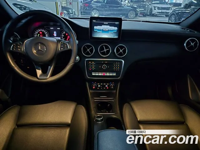 Mercedes-Benz A-Класс 2017 thumb 8