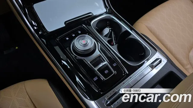Kia Carnival 2023 thumb 9