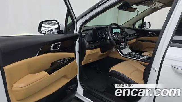 Kia Carnival 2023 thumb 10
