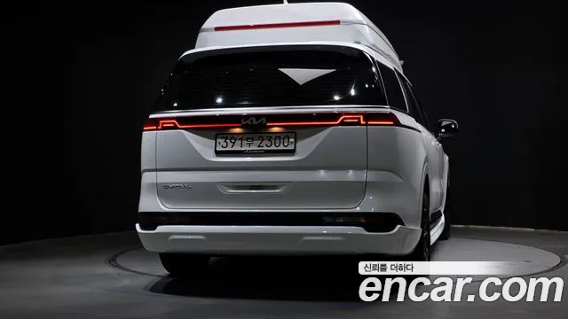 Kia Carnival 2023 thumb 4