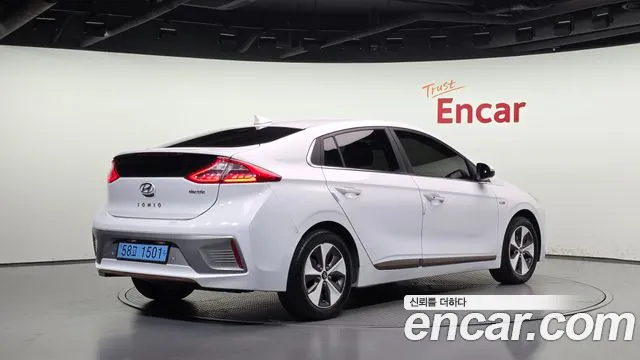 Hyundai IONIQ 6 2018 thumb 2