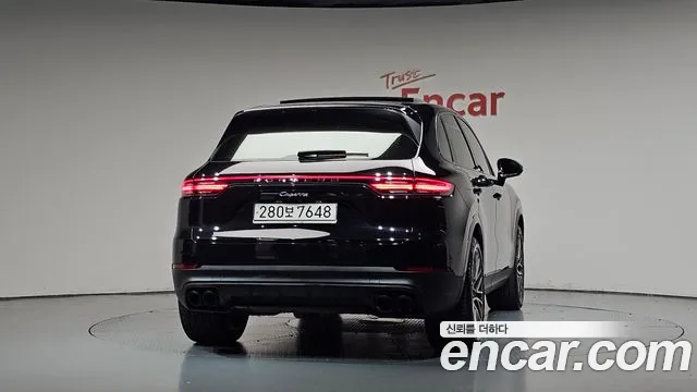 Porsche Cayenne 2020 thumb 3