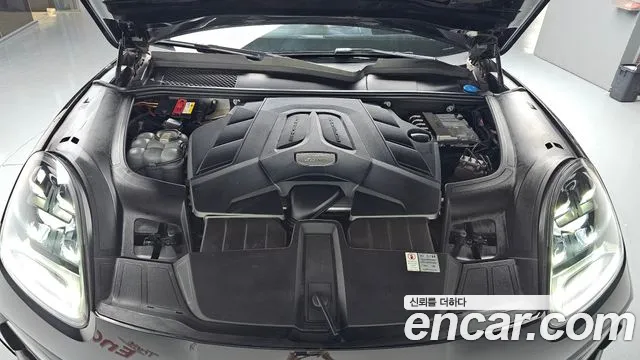 Porsche Cayenne 2020 thumb 5