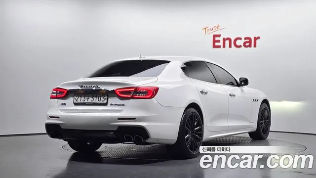 Maserati Quattroporte 2019 thumb 2