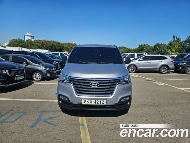 Hyundai Starex 2020 thumb 2