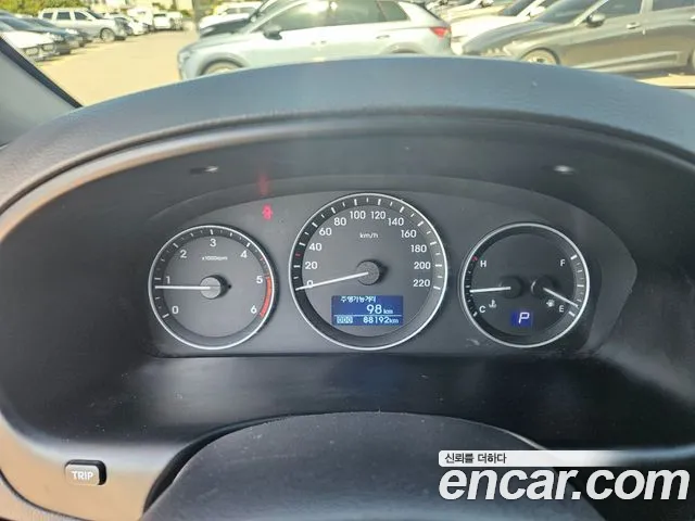 Hyundai Starex 2020 thumb 6