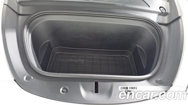 Tesla Model Y 2021 thumb 5