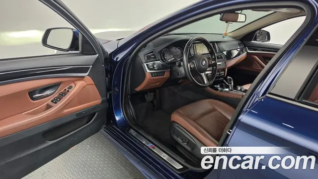 BMW 5-Series 2016 thumb 10
