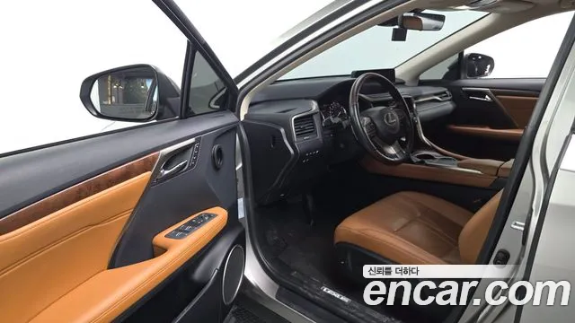 Lexus RX 2021 thumb 10