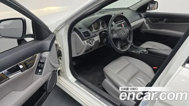 Mercedes-Benz C-Класс 2007 thumb 9