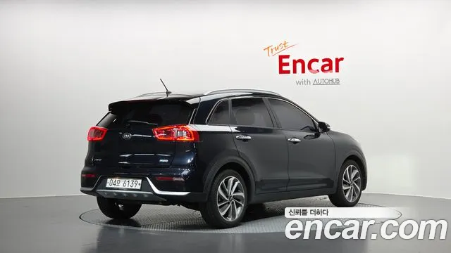 Kia Niro 2017 thumb 2