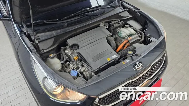 Kia Niro 2017 thumb 6