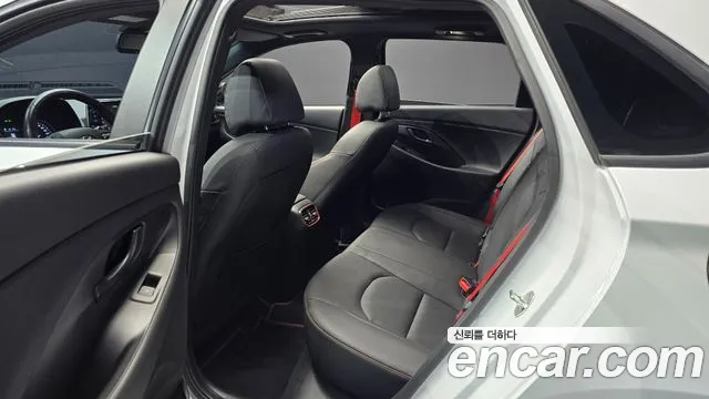 Hyundai i30 2020 thumb 12
