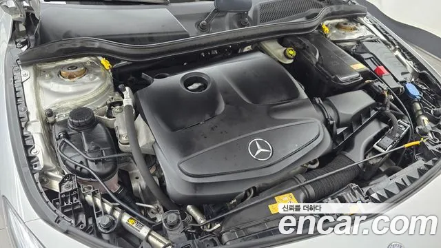 Mercedes-Benz CLA 2015 thumb 6