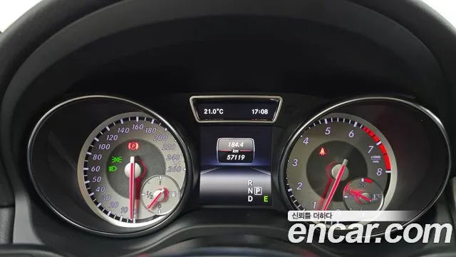 Mercedes-Benz CLA 2015 thumb 8