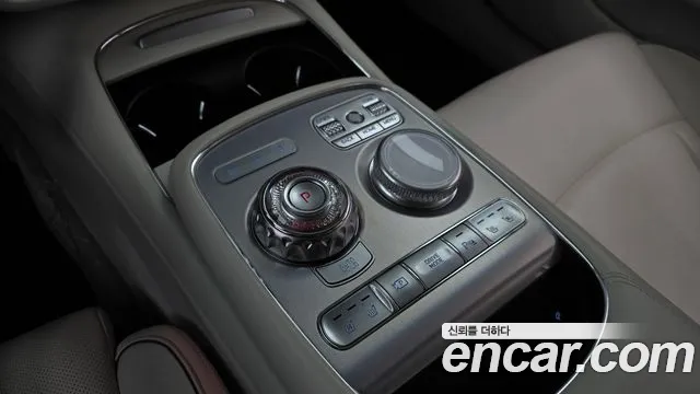 Genesis G90 2022 thumb 9