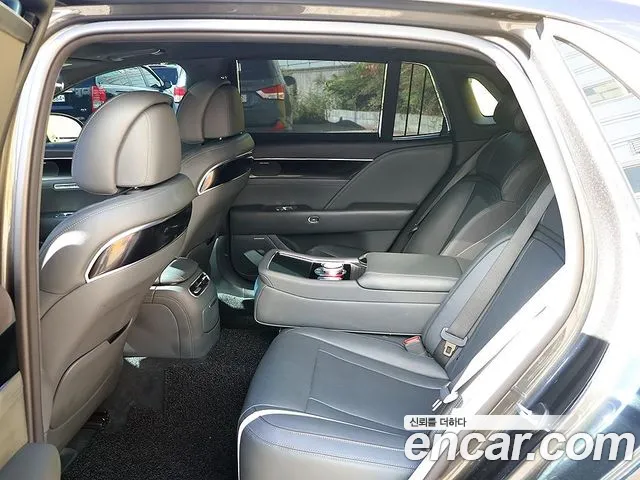 Genesis G90 2022 thumb 10