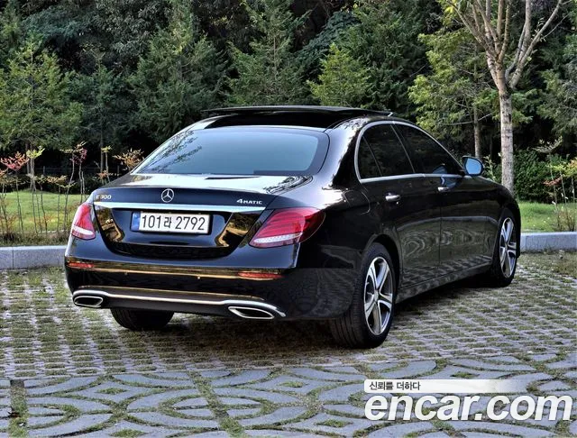 Mercedes-Benz E-Класс 2016 thumb 2