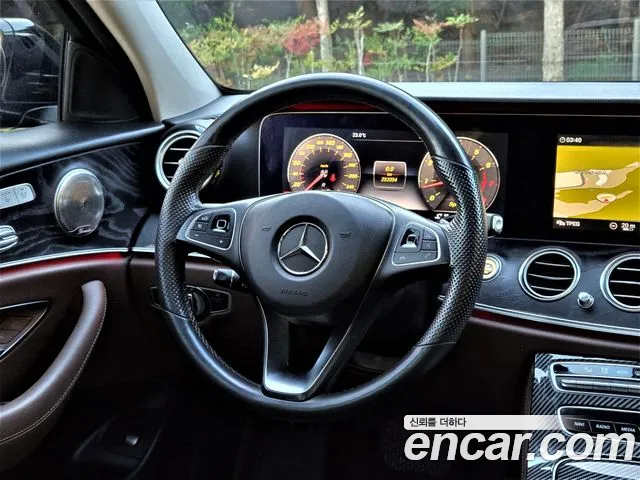 Mercedes-Benz E-Класс 2016 thumb 5