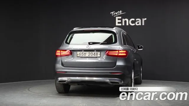 Mercedes-Benz GLC 2017 thumb 3