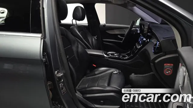 Mercedes-Benz GLC 2017 thumb 10