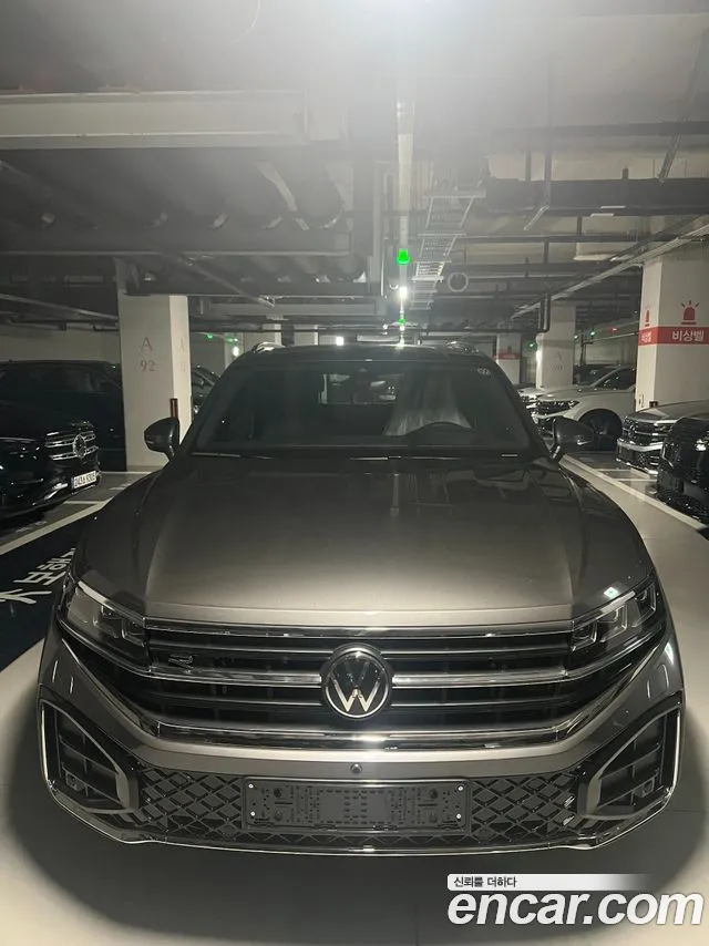 Volkswagen Touareg 2026 thumb 3