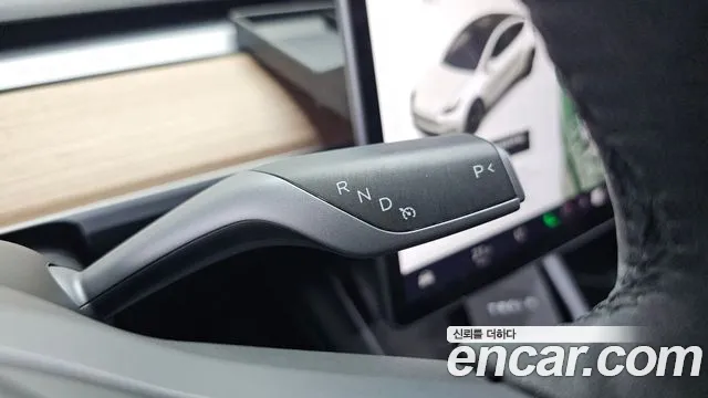 Tesla Model Y 2021 thumb 8