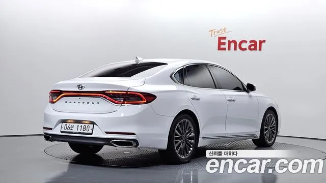 Hyundai Grandeur 2017 thumb 2