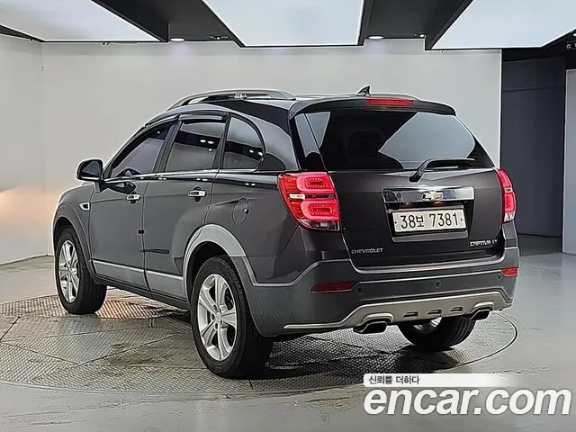ChevroletGMDaewoo Captiva 2015 thumb 3
