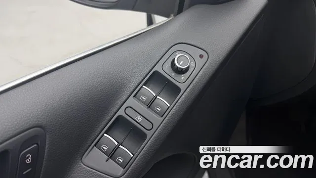Volkswagen Tiguan 2015 thumb 8