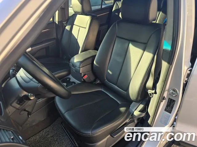 Hyundai Santa Fe 2009 thumb 10