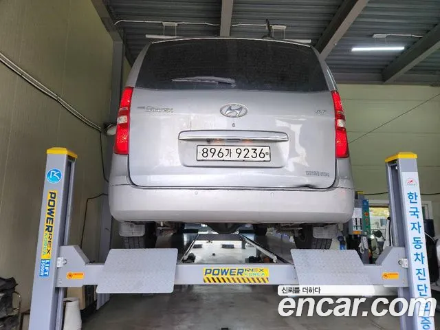 Hyundai Starex 2015 thumb 2